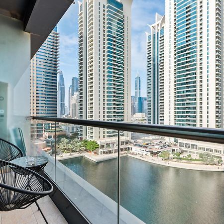 Upscale Studio Full Lake View In Goldcrest View Tower 迪拜 外观 照片